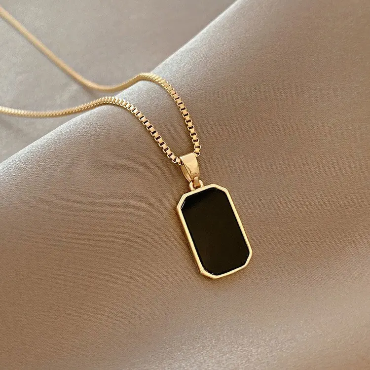 

SC Hot Selling No Fade 18K Gold Plated Stainless Steel Square Necklace Women Luxury Black Enamel Rectangle Pendant Necklace