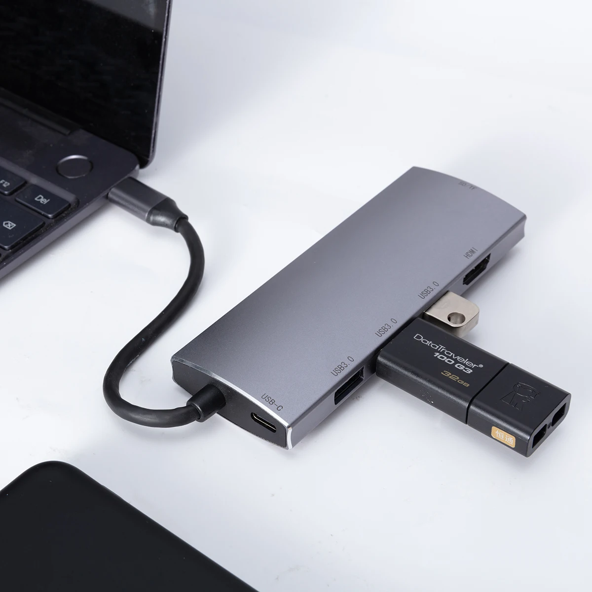 

Top Quality 7-in-1 Type USB C Hub Charging Dock Station USB3.0 Hub TF/SD Card reader Adapter For Laptop, Sliver