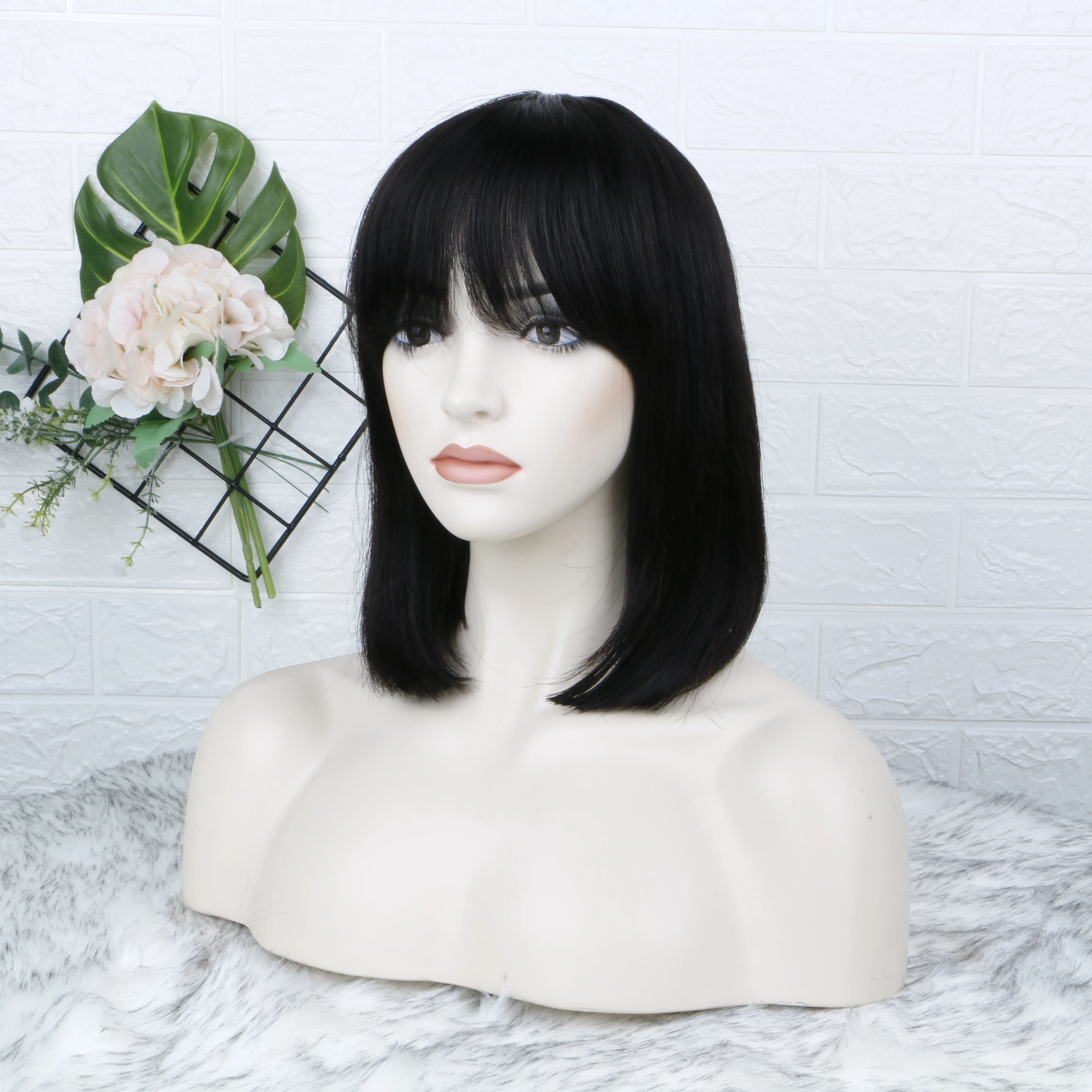 

Machine Made human hair Bob wigs with bangs, naturally black and straight hair wigs