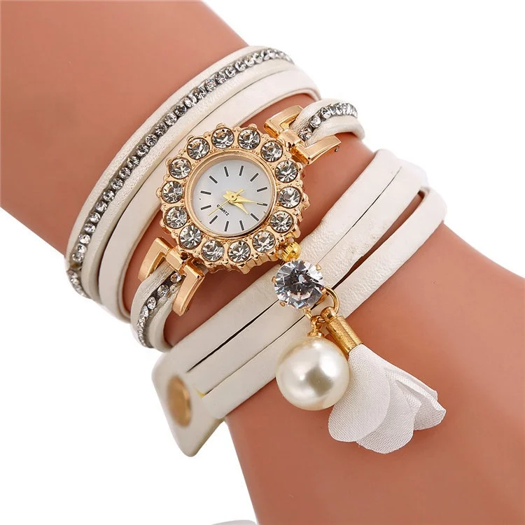 

Best Selling Leather Bracelet Watch Personalized Flower Diamond Dial Flower Pendant Quartz Watch, As shown