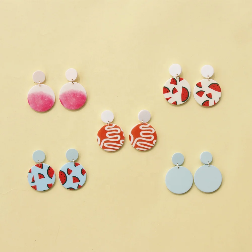 

2020 European and American style fashion hot-selling resin, with novel circular printing design inlaid acrylic women's earrings, Colorful