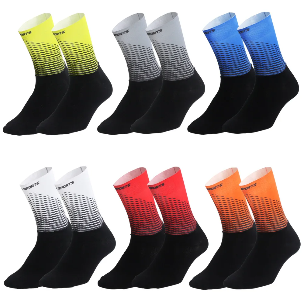 

Professional Cycling Socks Breathable Hard-wearing Basketball Football Running Climbing Mid-calf Length Sock, Black and white color