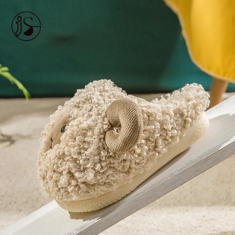

2021 indoor warm shoes sheep animal slippers bear slippers fluffy slippers indoor outdoor warm shoes, Picture