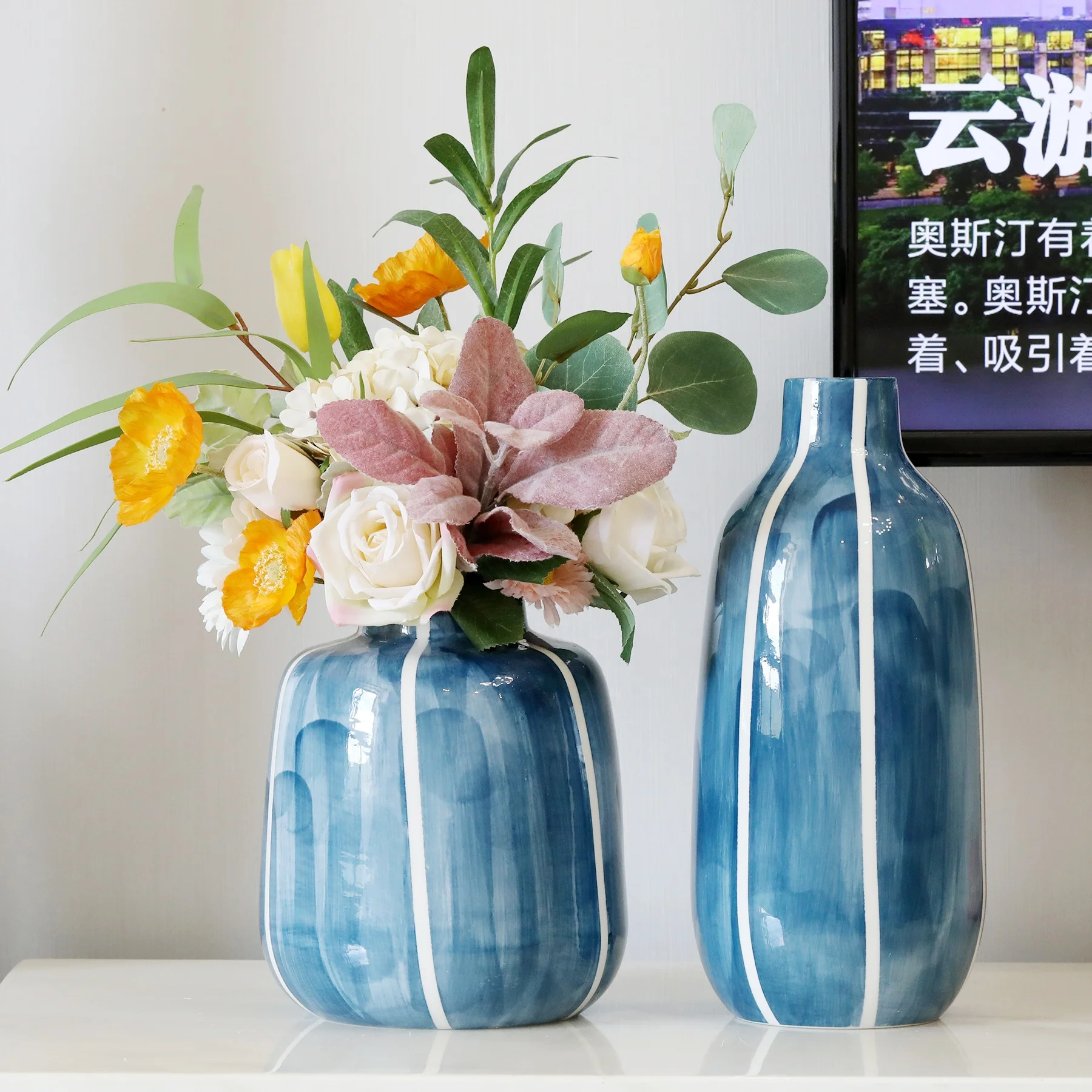 

Modern Nordic living room creative flower ceramic vase table decoration blue hand color