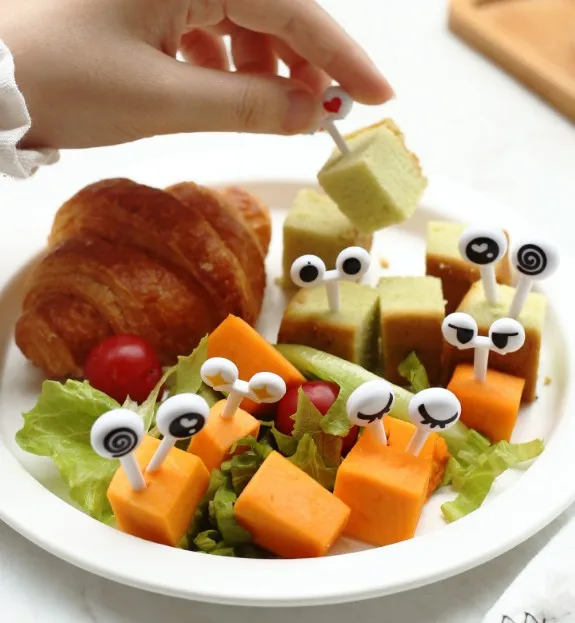 
Wholesale Bento Accessories Mini Eye Fruit Fork Cartoon Plastic Fruit Toothpick Decorative Kids Lunch Box Accessories 
