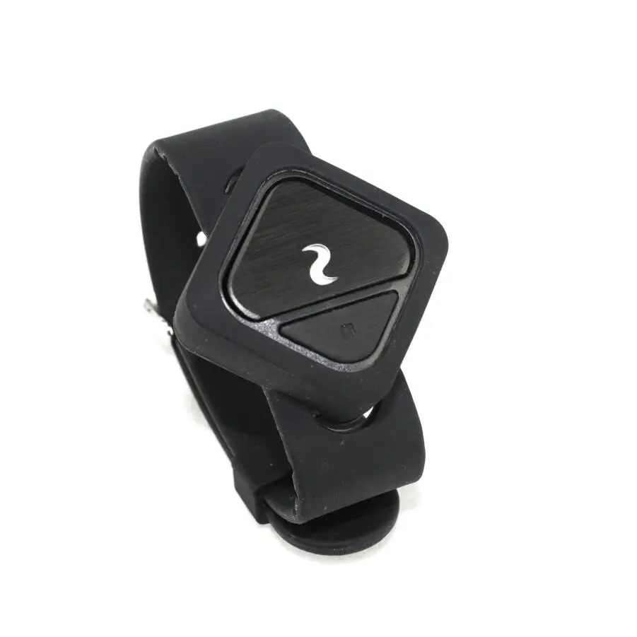 

4K sports action camera Blue tooth 4.0 Ghost XL 4K plus camera motorcycle surfing Outdoor Silicone Strap Camera Remote Control, Black