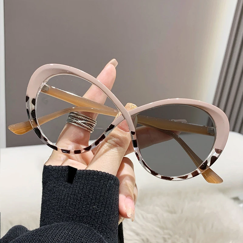 

8009 Custom Photochromic Fashion Unique Oversize Frame Blue Blocking Glasses Round Anti Blue Light Glasses Photogary