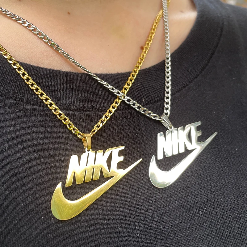 

Wholesale Vintage Stainless Steel Swoosh Pendant Personalized Tick Jewelry Hollow Urban Design 18K Gold Custom Name Necklace