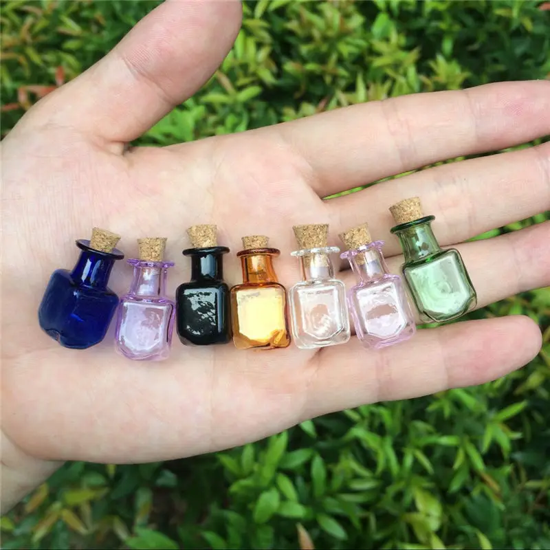 

Mini Colored Rectangle 7 Colors Cute With Cork Little Gift Tiny Jars Vials Mix Glass Decoration Bottles