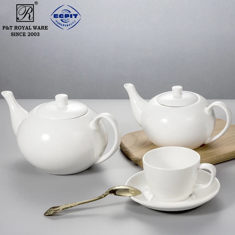 porcelain tea pot