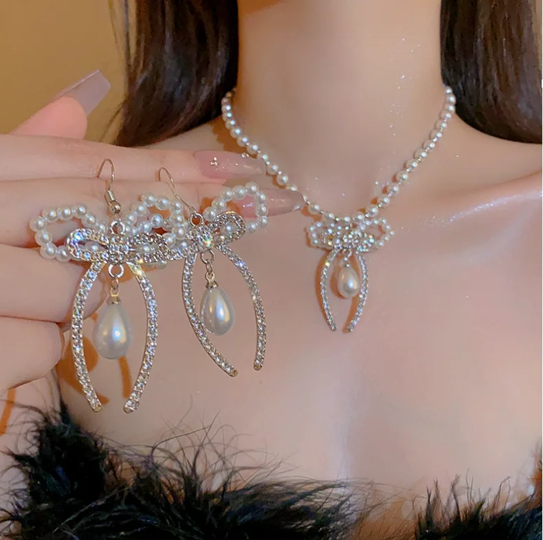 

Fashion Multilayer pearl crystal Chokers Necklace for Women Gold Color butterfly drop earring Fashion Wedding Jewelry Gift