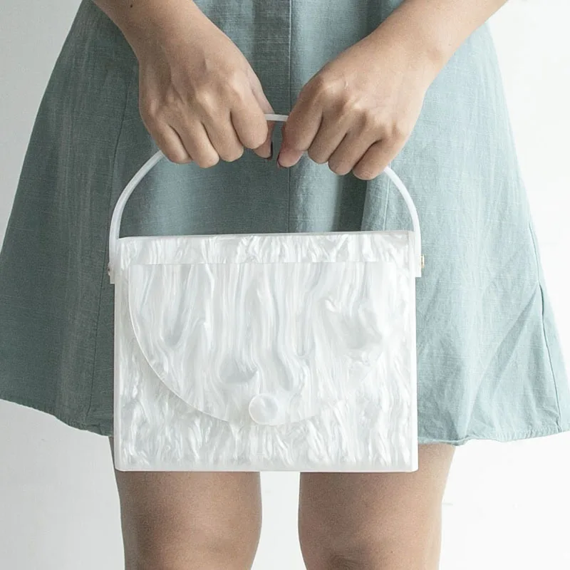 

New Style Hot Sale Fashion Acrylic Handbag Personality Trend Style Evening bag Mini Hand Holding Acrylic Gilt Bag, White