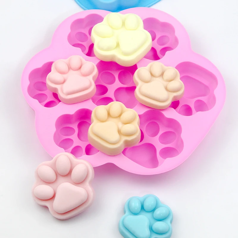 

1014 ready to ship silicone soap molds 7 hole cute cat feet shape, silicone candle mold, hand make cake mould Bpa Free