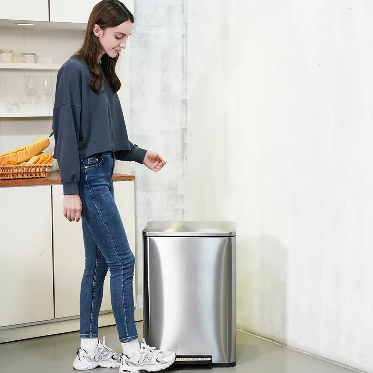 

50L Stainless Steel Intelligent Compost Bin For Kitchen/Kitchen Trash Can with Silent Gentle Open and Close lid