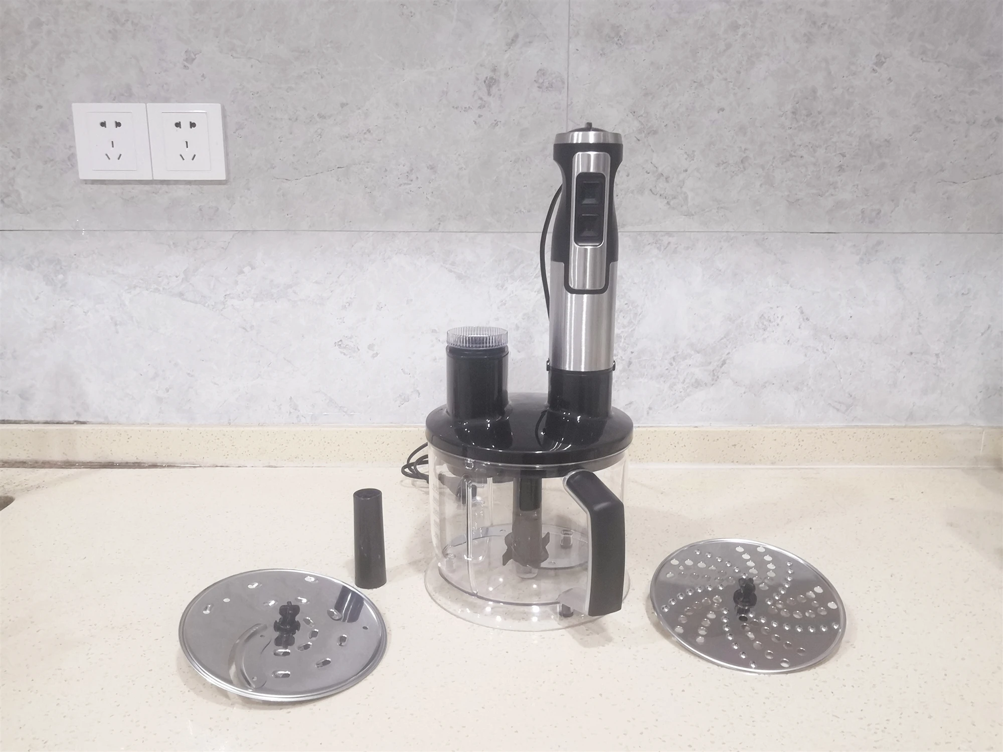 Big Power Electric Stick Blender Set With Parts And Cup Blendtch 1000