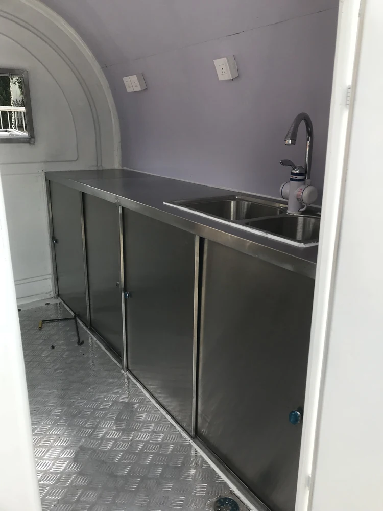 Food trailer  (18).jpg