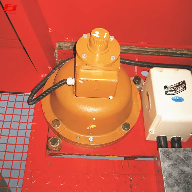 
SC200/200 construction elevator which is mainly used for transporting people and material when built high building 
