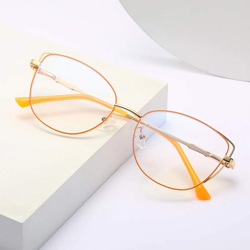 

LBAshades 2021 New Fashion Personality Anti Blue Light Cat Eye Optical Eyewear Street Shooting Metal Glasses Frame