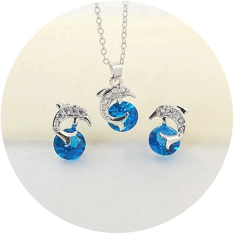 

Gold Plated Jewelry Hot Selling Charm Necklace And Earrings 3pcs Set Fashion Necklace Set Jewelry Women, Picture shows