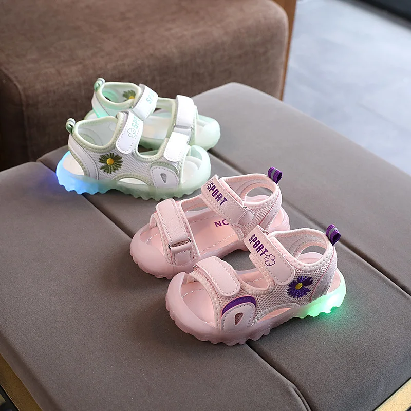 

Fashion Summer Wrap Toes Boys Sandal Anti Slip Shoes Soft Led Light Shoes Girls Sandals For Kids Children, As shown