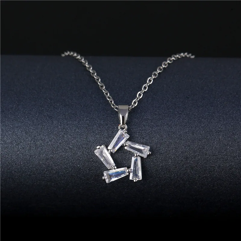 

Best Selling Luxury Cubic Zircon Star Necklaces Crystal Rhinestone Star Pendant Necklaces Square Cut Diamond Star Necklaces
