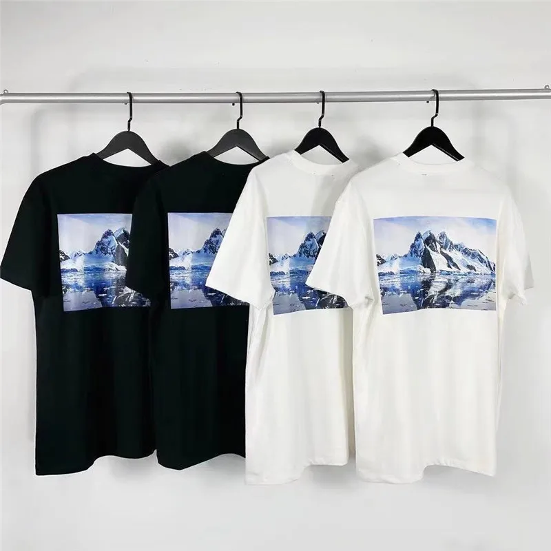 

ESSENTIALS High Street New Two-line Van Gogh Starry Sky Sky Coast Glacier Snow Mountain T-shirt FOG Loose Casual Tee