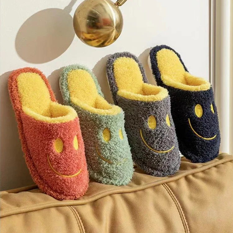 

Wholesale Hot Sales Funny Cute Indoor Outdoor Home Fashion Fur Happy Face Pink Smile Slippers