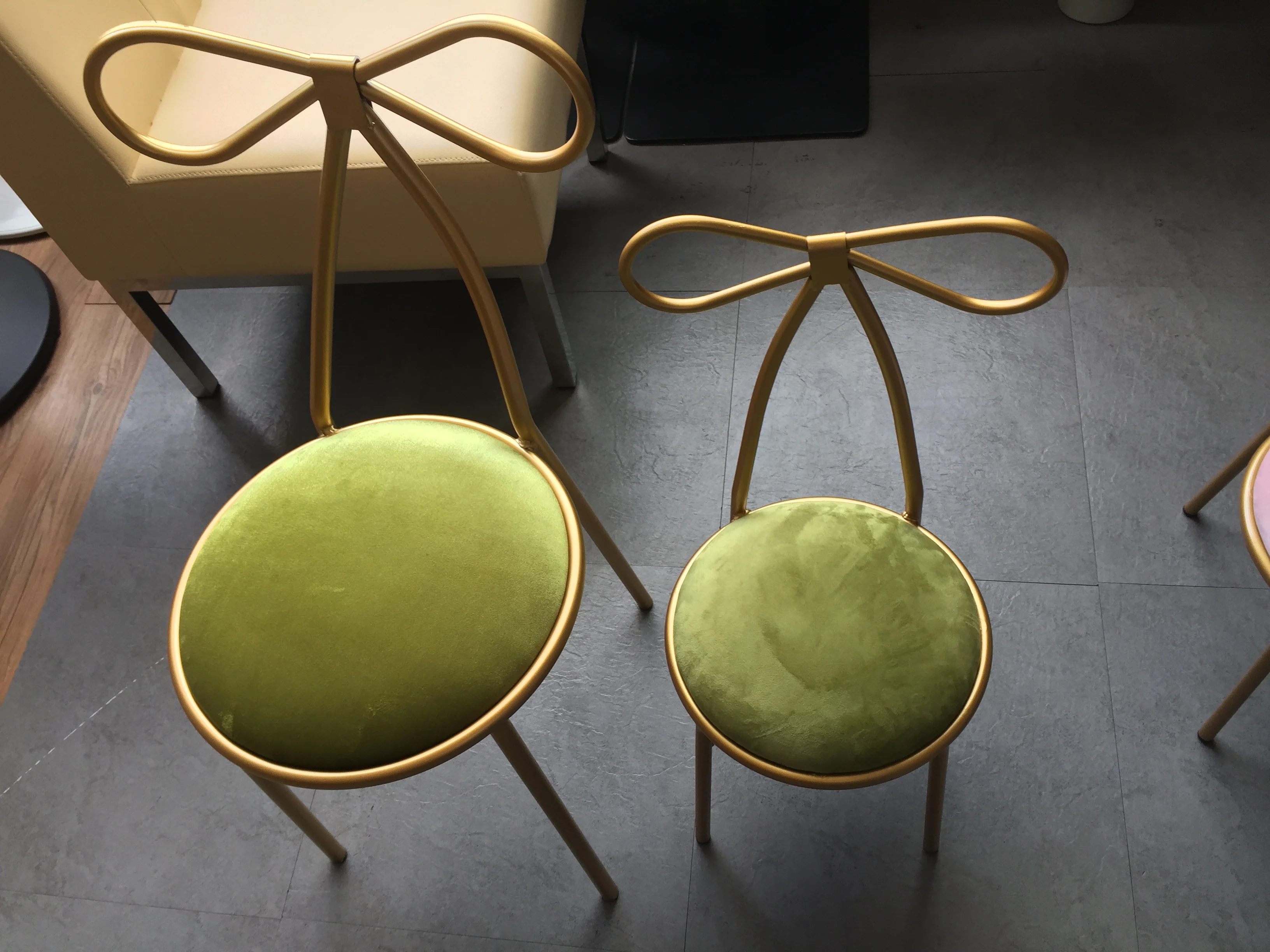 
Wedding Event Metal Princess kids Party Tables and Tiffany Chairs For Party and Events 