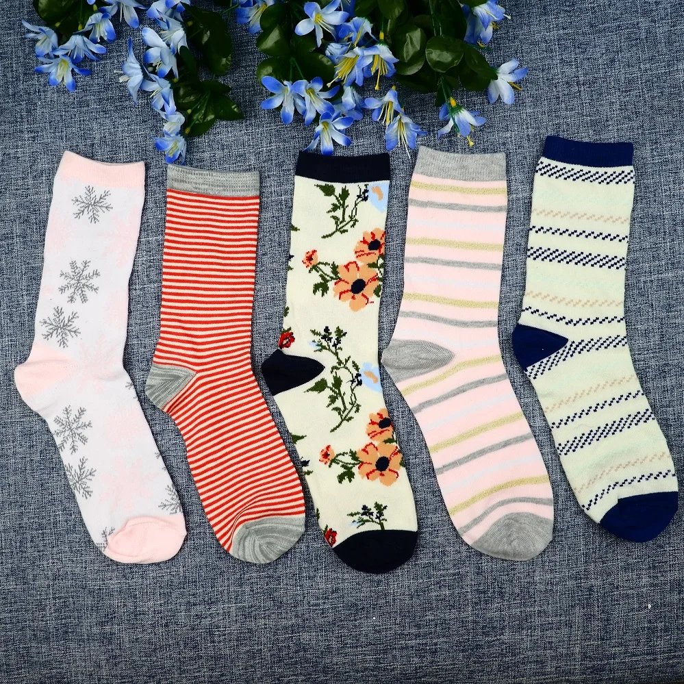 

Direct order socks, ladies' stockings for autumn and winter socks casual socks packaging can replace your logo Women's stockings, Custom color