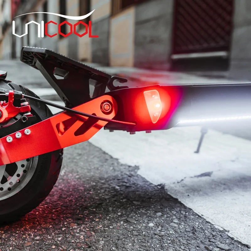 

Unicool 2021 New Arrival 10inch 2000w foldable adult dual motor e scooter VDM 10 electric scooter