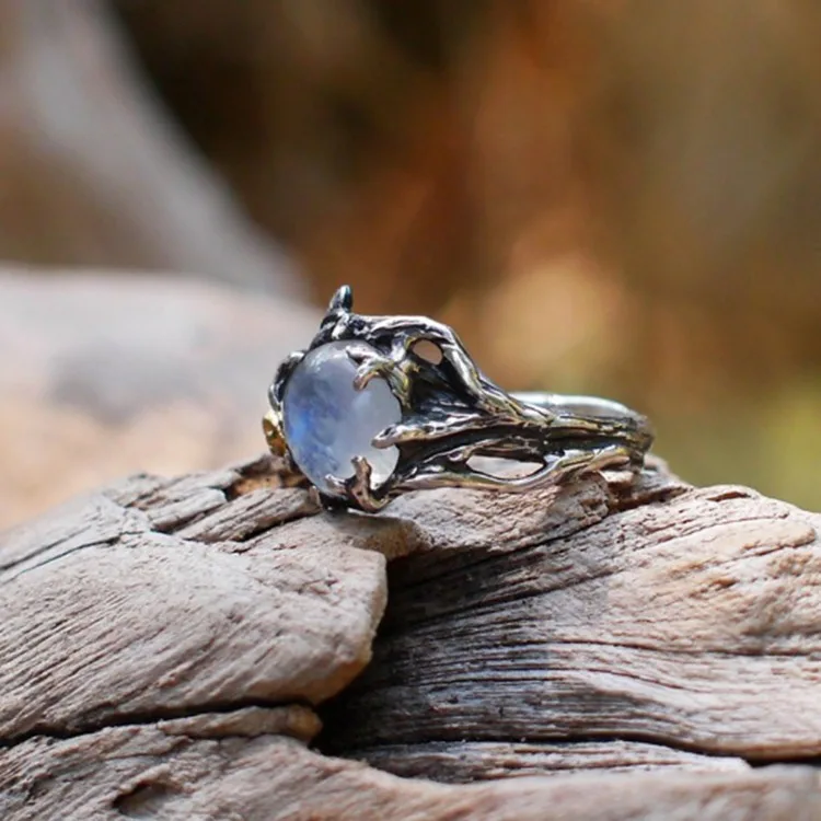 

Chinese Style 18K white gold women blue boho moonstone diamond ring