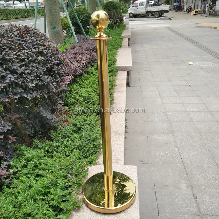Retractable Queue Stand - Efficient Crowd Control Solutions
