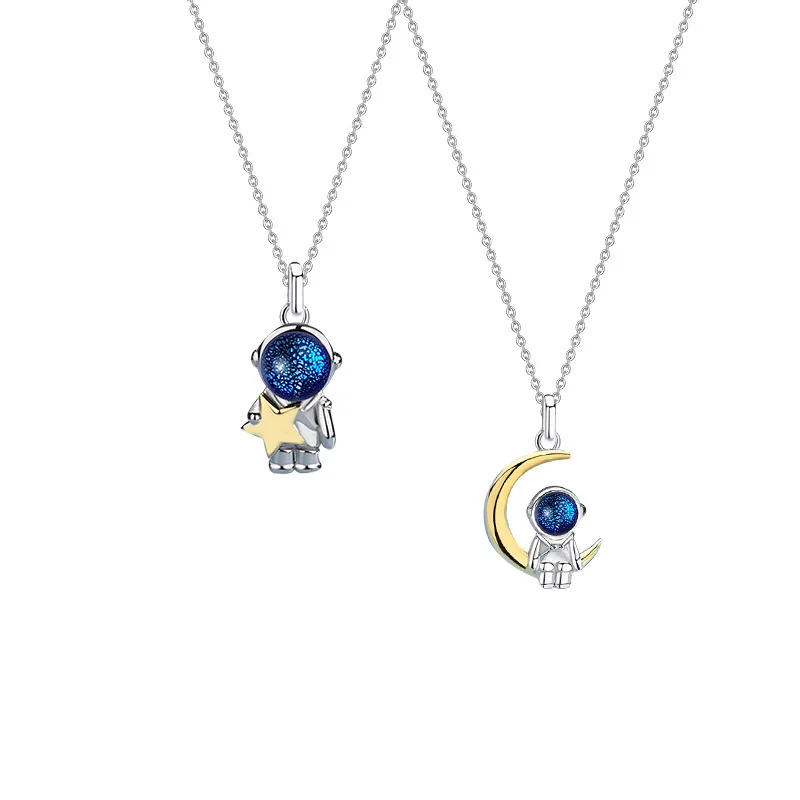 

Spaceman Astronaut Hip Hop Couple Necklace A Pair of Men and Women Trendy Student Gift Simple Clavicle Chain Valentine Necklace