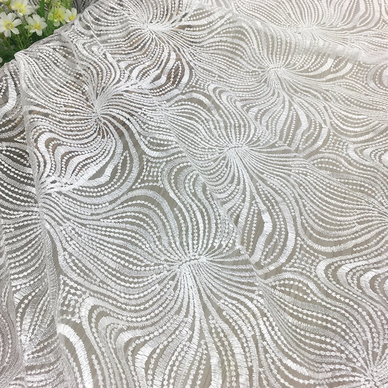 

Factory wholesale big flower embroidery lace fabric for dress, Ivory