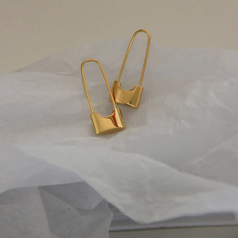 

Vintage Women Jewelry 18k Gold plated Minimalist Paper clip Earrings Office Clip Lock shaped Earrings, Gold color