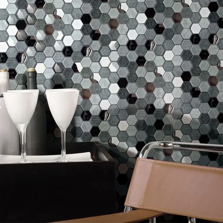 Mosaico de vidro de design hexagonal mais vendido Mosaico de vidro laminado e metálico para parede e cozinha Foshan China
