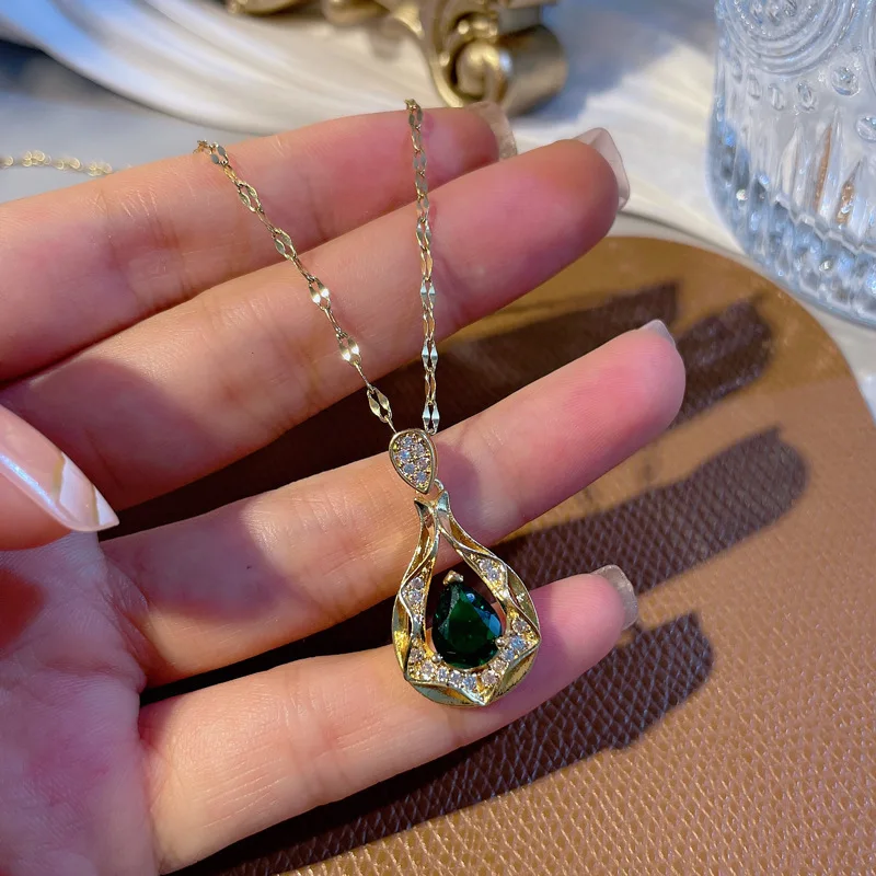 

High Quality No Fade Stainless Steel Necklace Jewelry Bling Teardrop Micro Pave Zircon Green Emerald Pendant Necklace