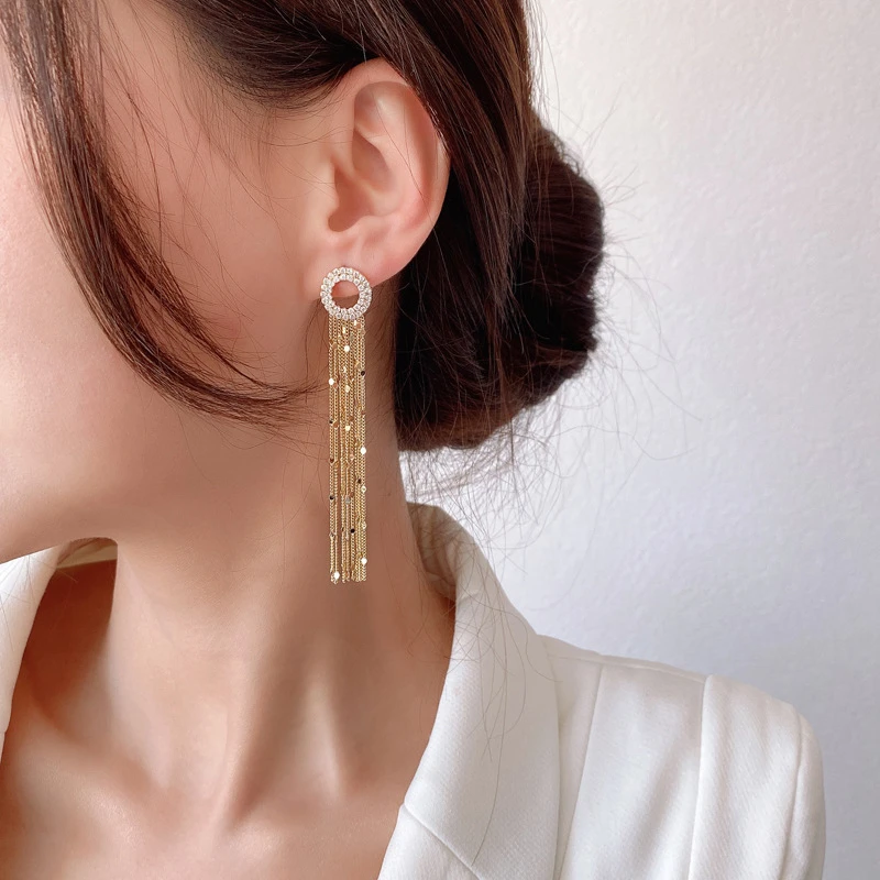 

Round Shaped Womens Diamond Statement Tassel Stud Earrings, Picture