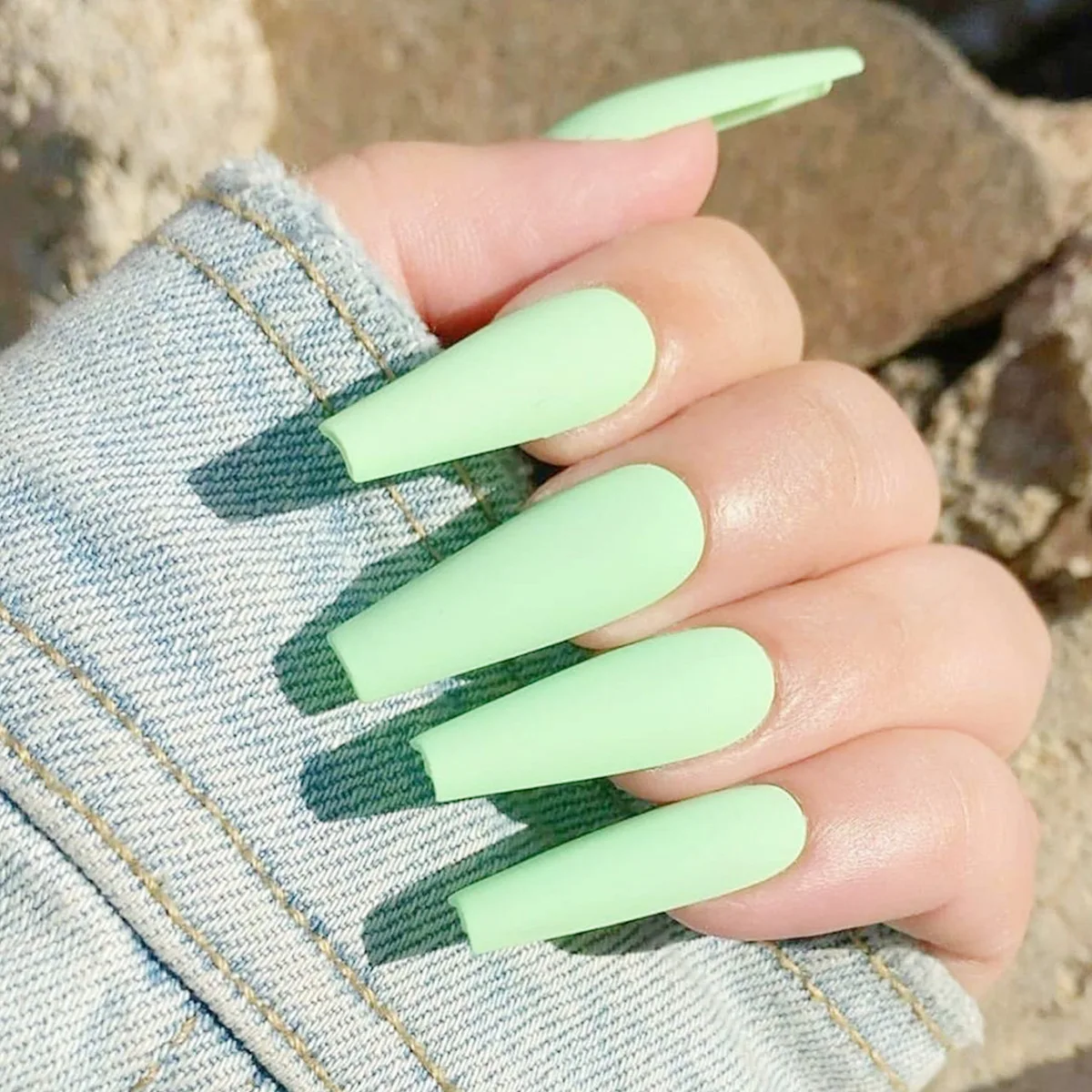 

24pcs Custom Cheap False French Fashion Nail Art with Glue Adhesive Nails Packaging Designed Extension Nail Tips, Multiple colour