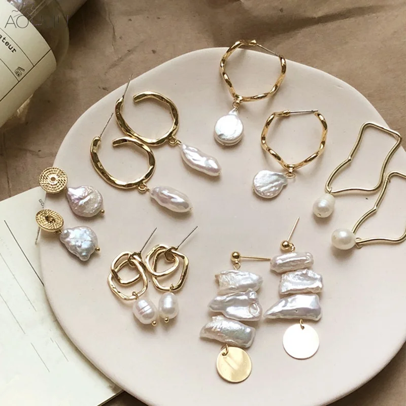 

New Youthway Instagram Simple baroque irregular real gold plated freshwater pearl earrings