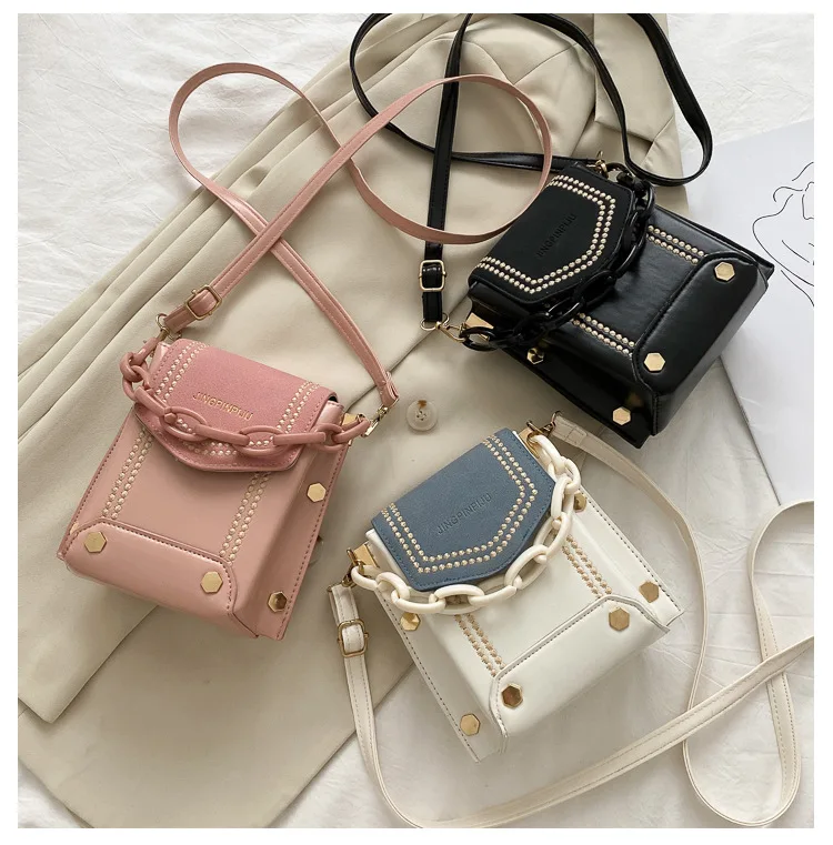 

2021 Autumn new rivet chain letter buckle shoulder bag girl's shopping purse and phone handbags, 3 colors