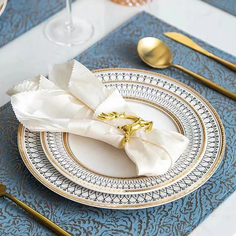 

Luxury White Bone China Gold Rim Decal Charger Plates Wedding Decoration Porcelain Dinner Dishes Plates for Hotel Restaurant