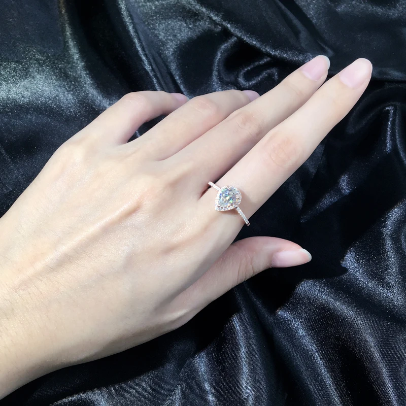 奢華定製 14k 18k 女士鑽石首飾 925 純銀戒指與 moissanite