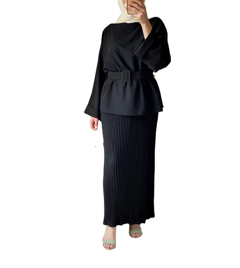 

High Quality Lace Up Middle East Solid Color Muslim Dress Long Wide Sleeve Top Pleated Skirt Two Piece Set
