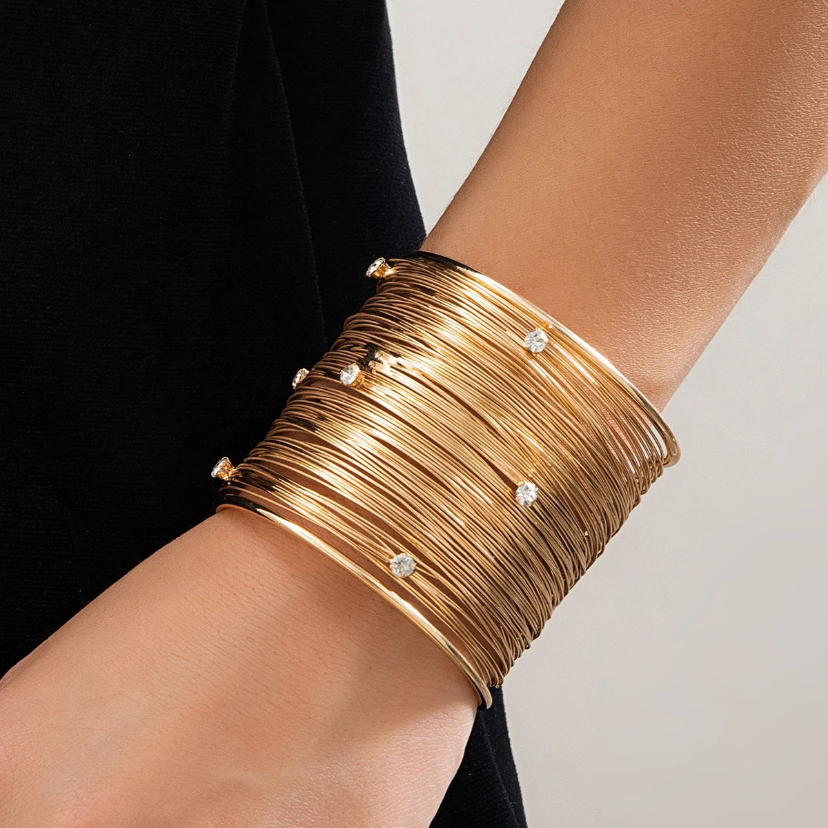 

Multilayer Metal Wires Strings Open Cuff Bangles for Women Exaggerated Punk Rhinestone Arm Bracelet Grunge Jewelry Steampunk Men