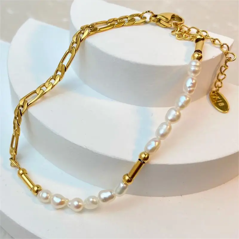 Hot selling hip-hop metal Figaro chain splicing natural freshwater pearl bracelet jewelry  stainless steel gold-plated bracelet