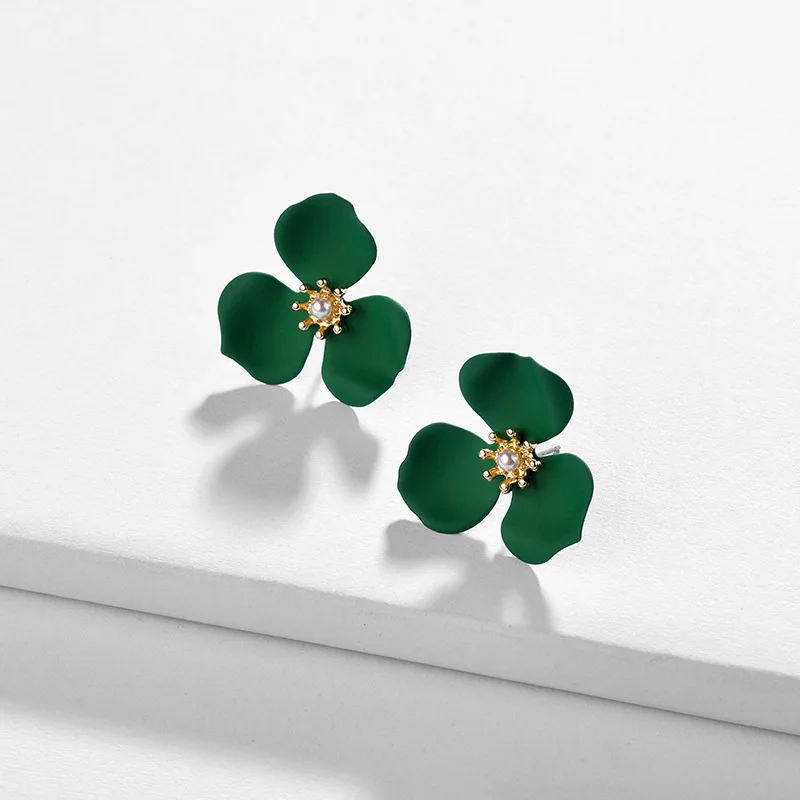 

Elegant Green Flower Petal Stud Earrings Colorful Flower Freshwater Pearl Earring For Women
