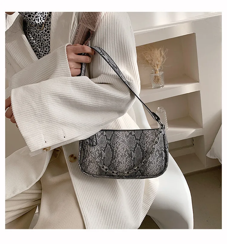 

Wholesale New Fashion Snake Style Animal Printed Waterproof Small PU Leather Ladies Shoulder Bags