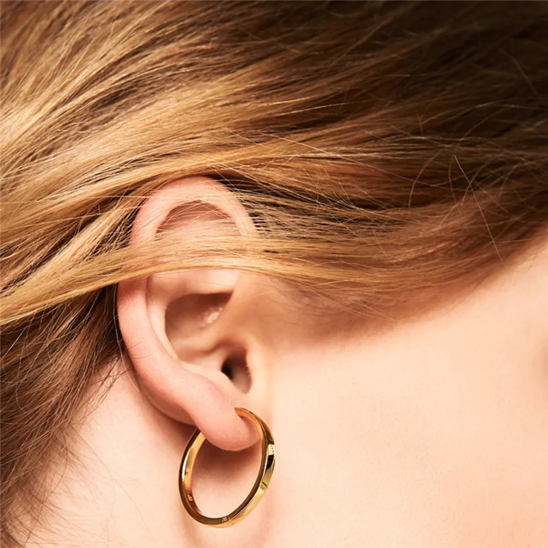 

Tarnish Resistant 18K Real Gold Plated Circle Hoop Earrings