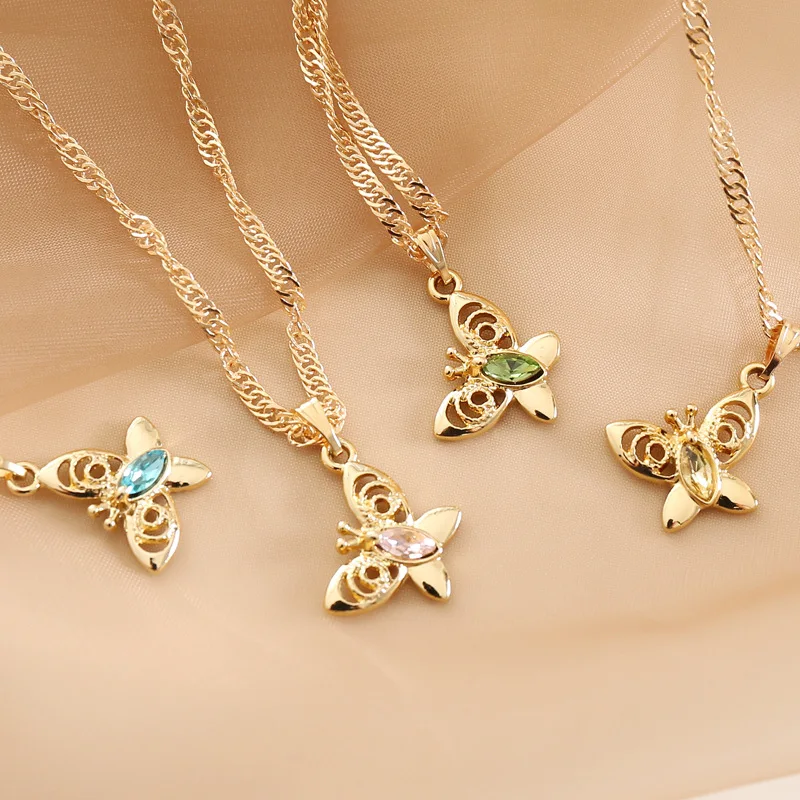 

Wholesale Fashion Personality Creative Butterfly Necklace Women Gold Plated Butterfly Necklace
